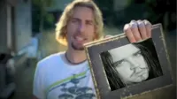 Look at this photograph
