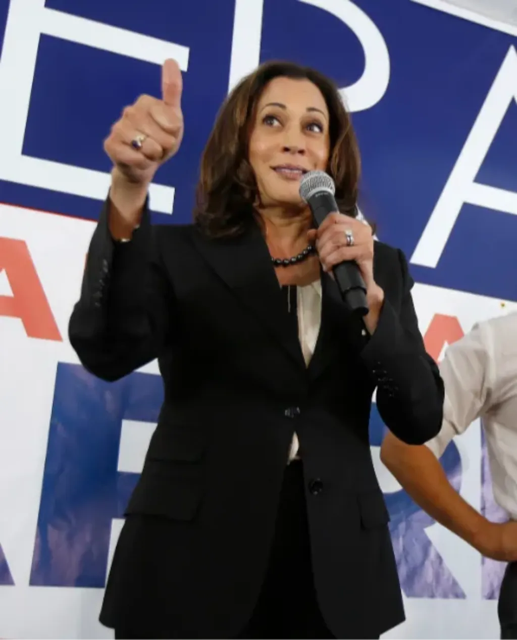 Kamala Harris thumbs up